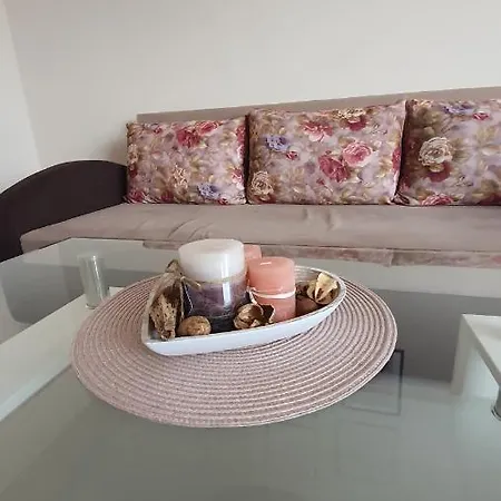 Apartamento апартамент в подножието на стария град